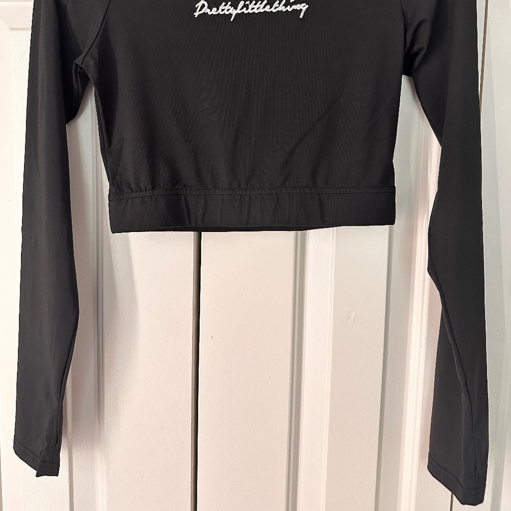 PLT Crop Top - Picture 4 of 4